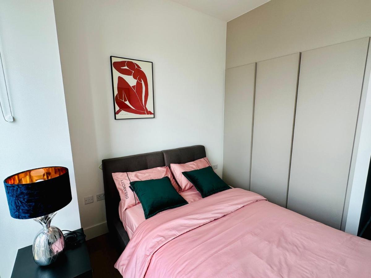 Luxury Central Flat With Stunning Views And Pool 伦敦 外观 照片